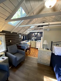 Private Cottage for Romantic Vacations near West Penobscot Bay, Maine - Lincolnville, Maine - glamping.directory