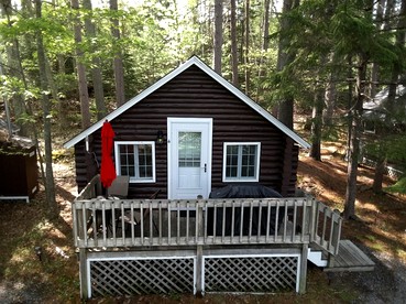 Private Cottage for Romantic Vacations near West Penobscot Bay, Maine - glamping.directory