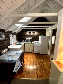 Private Cottage for Romantic Vacations near West Penobscot Bay, Maine - Lincolnville, Maine - glamping.directory