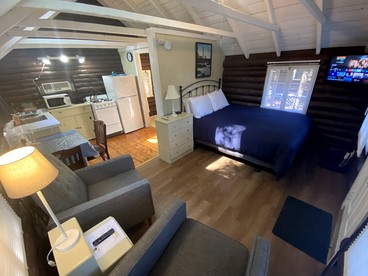 Private Cottage for Romantic Vacations near West Penobscot Bay, Maine - Lincolnville, Maine - glamping.directory