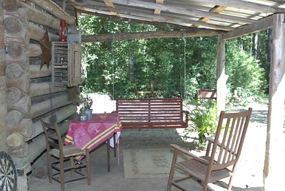 Quaint Four-Person Camping Cabin near Big Ticket Preserve, Texas - Kountze, Texas - glamping.directory