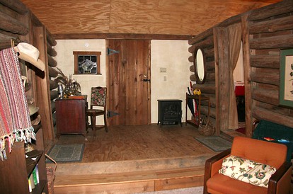 Quaint Four-Person Camping Cabin near Big Ticket Preserve, Texas - Kountze, Texas - glamping.directory
