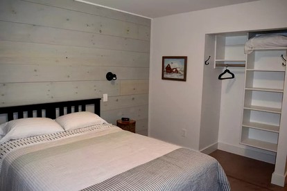 Spacious and Secluded Cabin Perfect for Winter in Huntington, Vermont - Huntington, Vermont - glamping.directory