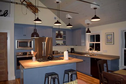 Spacious and Secluded Cabin Perfect for Winter in Huntington, Vermont - Huntington, Vermont - glamping.directory