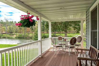 Lakefront Cottage Fully Equipped with Excellent Location in Saint Croix Falls, Wisconsin - Saint Croix Falls, Wisconsin - glamping.directory