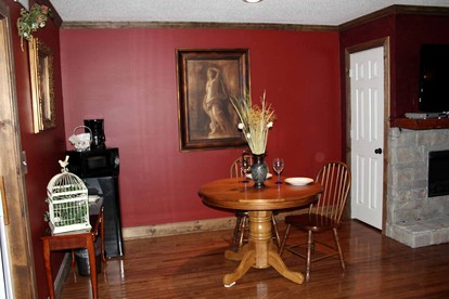 Creekside Cabin Rental Perfect for Families near Guntersville Lake, Alabama - Union Grove, Alabama - glamping.directory