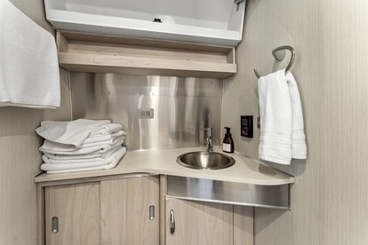 Fully-Equipped Airstream Rental for Glamping in Chelan, Washington - Chelan, Washington - glamping.directory