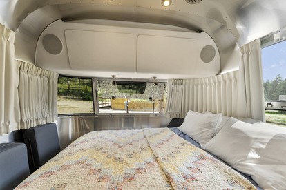 Fully-Equipped Airstream Rental for Glamping in Chelan, Washington - Chelan, Washington - glamping.directory