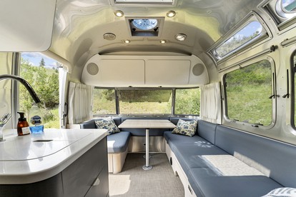 Fully-Equipped Airstream Rental for Glamping in Chelan, Washington - Chelan, Washington - glamping.directory