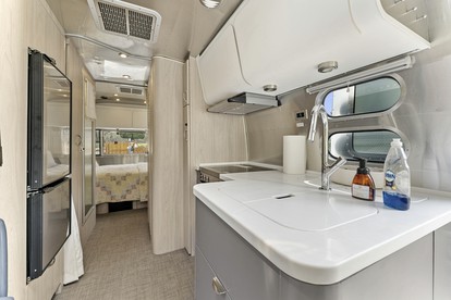 Fully-Equipped Airstream Rental for Glamping in Chelan, Washington - Chelan, Washington - glamping.directory