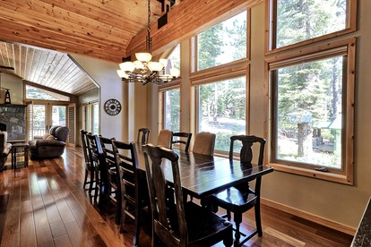 Cozy Cabin Retreat with Expansive Deck Near Lake and Trails in Tahoma, California - Tahoma, California - glamping.directory