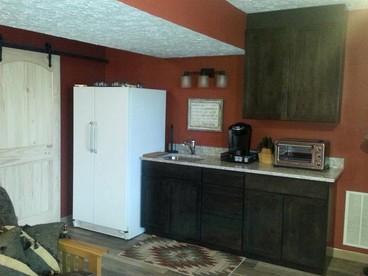 Cozy Smoky Mountain Cabin Retreat in Maggie Valley, North Carolina - Maggie Valley, North Carolina - glamping.directory