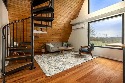 Breathtaking A-frame with Impressive Nature Views in Carbondale, Illinois - Makanda, Illinois - glamping.directory