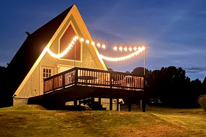 Breathtaking A-frame with Impressive Nature Views in Carbondale, Illinois - Makanda, Illinois - glamping.directory