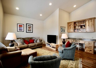 Upper Level Ranch Accommodation for Glamping in Montana - Whitehall, Montana - glamping.directory