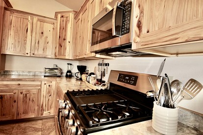 Upper Level Ranch Accommodation for Glamping in Montana - Whitehall, Montana - glamping.directory