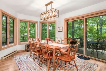 Cozy Sunny Bear Mountain Retreat with Floor-to-Ceiling Stone Fireplace Near Wintergreen Resort in VA - Wintergreen Resort, Virginia - glamping.directory