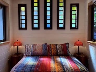 Magical Riverside Cabin Haven Near Umpqua River, Oregon - Idleyld Park, Oregon - glamping.directory