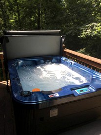 Mammoth Cave Cabin for a Weekend Getaway from Louisville - Mammoth Cave, Kentucky - glamping.directory