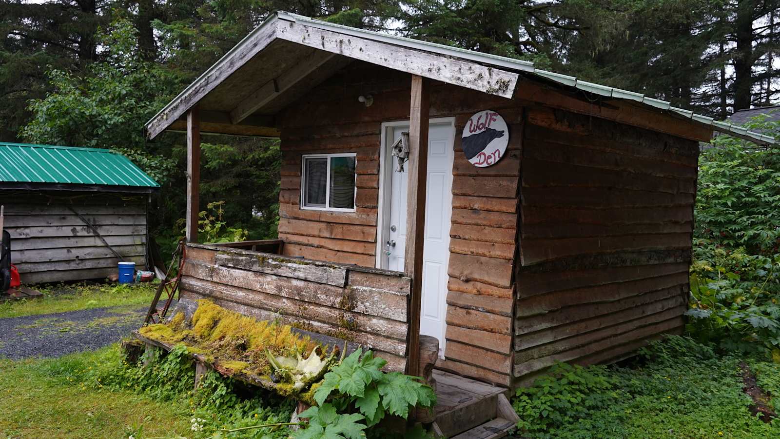 Nauti Otter Inn and Yurt Village - Seward, Alaska - glamping.directory