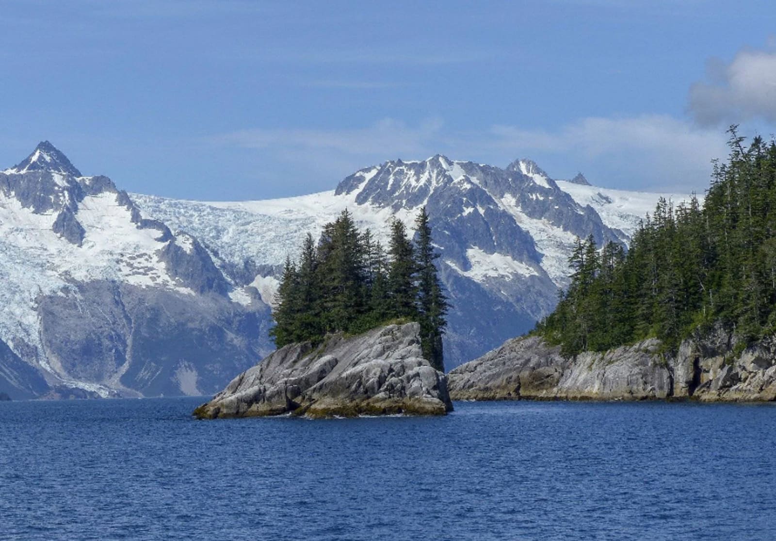 Nauti Otter Inn and Yurt Village - Seward, Alaska - glamping.directory