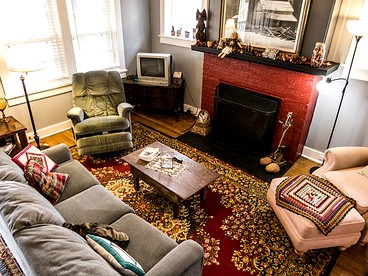 Charming Glamping Rental with Fireplace near Great Smoky Mountains National Park - Greeneville, Tennessee - glamping.directory