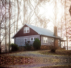 Charming Glamping Rental with Fireplace near Great Smoky Mountains National Park - glamping.directory