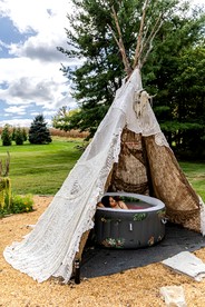 Thoughtfully Design Cottage with Breathtaking Indoor and Outdoor in Maryland - Boonsboro, Maryland - glamping.directory