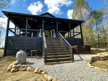 Lofted Tiny Retreat with Private Lake Dock and Spa in Tennessee - glamping.directory