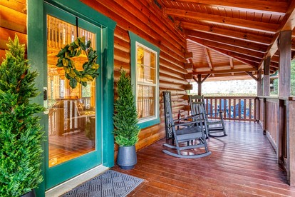 Luxurious 5-Bedroom Cabin with Hot Tub, Theater, Pool Table & Mountain Views near Great Smoky Mountains - Gatlinburg, Tennessee - glamping.directory