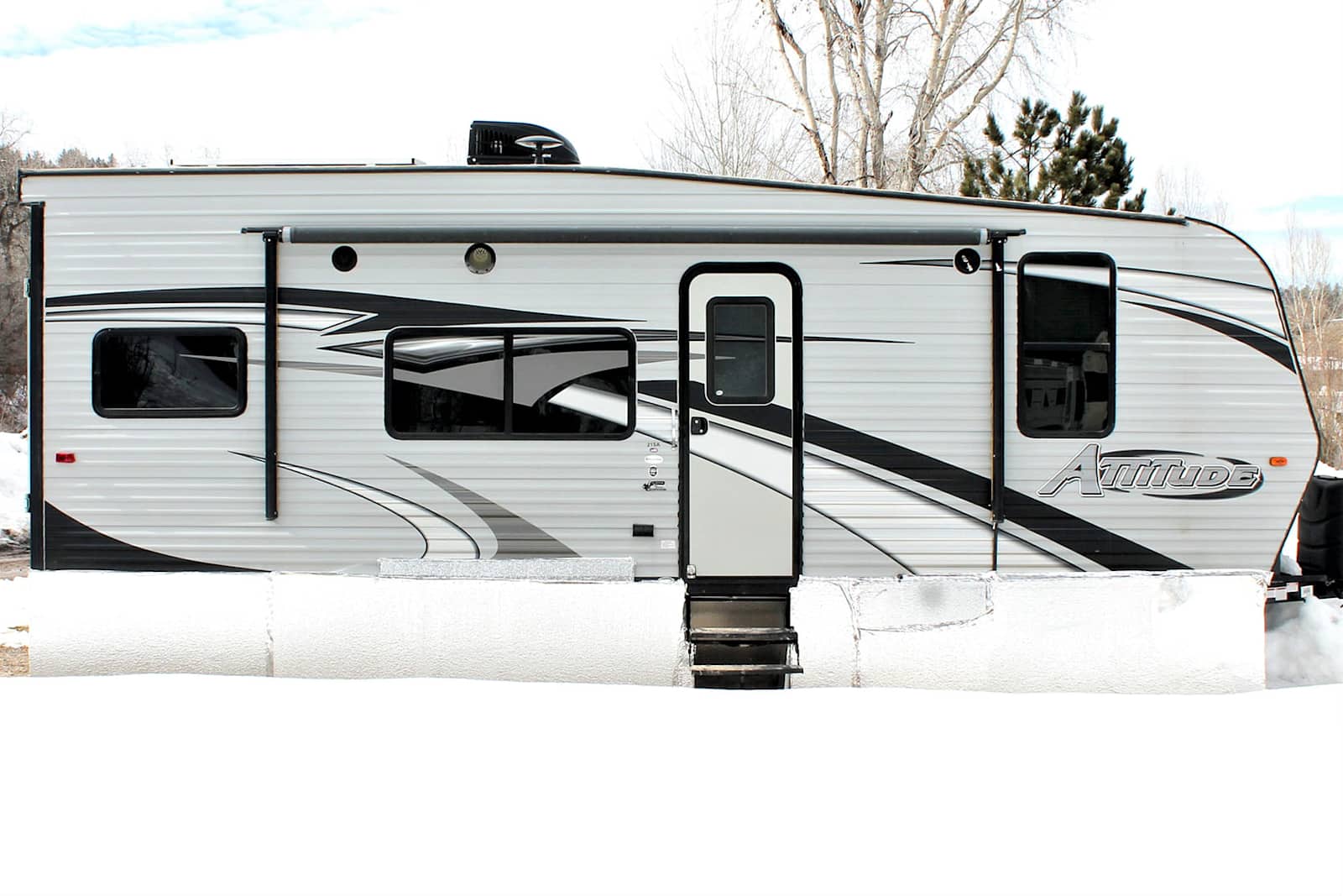 Last Resort on the River - Pagosa Springs, Colorado - glamping.directory