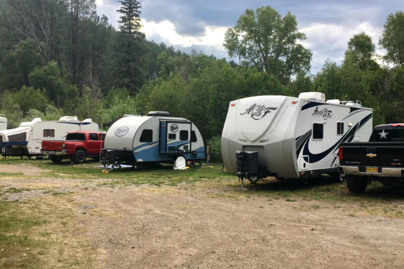 Last Resort on the River - Pagosa Springs, Colorado - glamping.directory