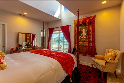 Deluxe Suite with a Spa Tub for a Romantic Getaway in California - Julian, California - glamping.directory