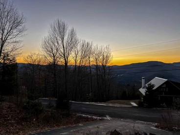 Dreamy Secluded Cabin with Nice Views in Jackson, New Hampshire - Jackson, New Hampshire - glamping.directory