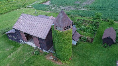 Unique Tower Vacation Rental on Farmland near Waukesha, Wisconsin - Helenville, Wisconsin - glamping.directory