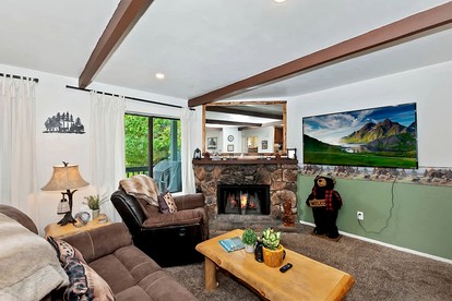 Spectacular Suite Close to Great Hiking Trails in Big Bear Lake, California - Big Bear Lake, California - glamping.directory