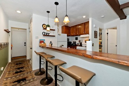 Spectacular Suite Close to Great Hiking Trails in Big Bear Lake, California - Big Bear Lake, California - glamping.directory