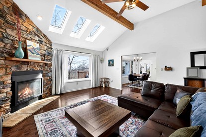 Stunning Hedgesville Mountain Home with Fire Pit & Screened Porch Near Hedgesville, WV - Hedgesville, West Virginia - glamping.directory