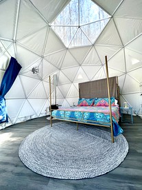 Cozy Domes Overlooking the Watauga River for a Romantic North Carolina Getaway - Banner Elk, North Carolina - glamping.directory