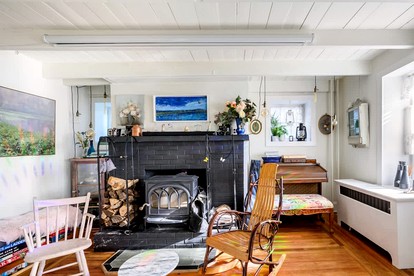 Charming Historic Riverfront Home with Garden Views near Lambertville, New Jersey - Hopewell Township, New Jersey - glamping.directory