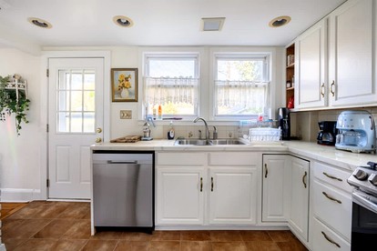 Charming Historic Riverfront Home with Garden Views near Lambertville, New Jersey - Hopewell Township, New Jersey - glamping.directory