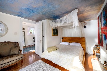 Charming Historic Riverfront Home with Garden Views near Lambertville, New Jersey - Hopewell Township, New Jersey - glamping.directory
