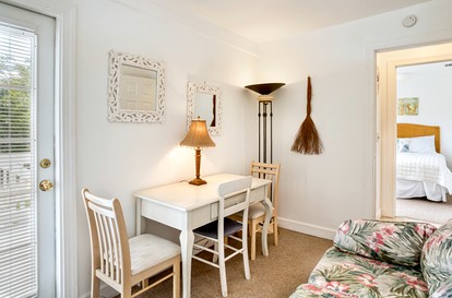 Baywatch Cabin in Captiva, FL - Captiva, Florida - glamping.directory