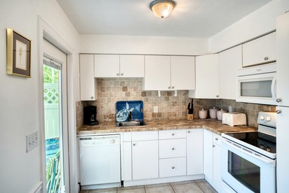 Baywatch Cabin in Captiva, FL - Captiva, Florida - glamping.directory