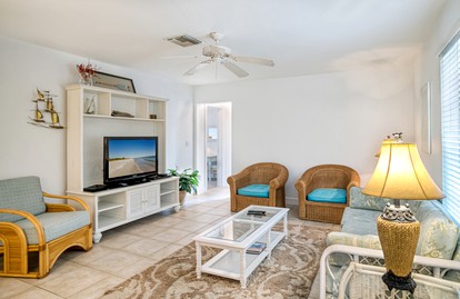 Baywatch Cabin in Captiva, FL - Captiva, Florida - glamping.directory