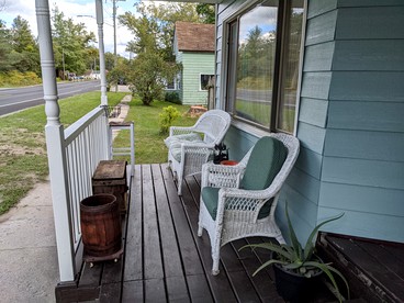Vintage Cabin Rental near Tippy Dam in Manistee National Forest, Michigan - Brethren, Michigan - glamping.directory