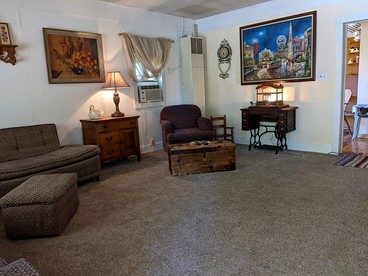 Vintage Cabin Rental near Tippy Dam in Manistee National Forest, Michigan - Brethren, Michigan - glamping.directory