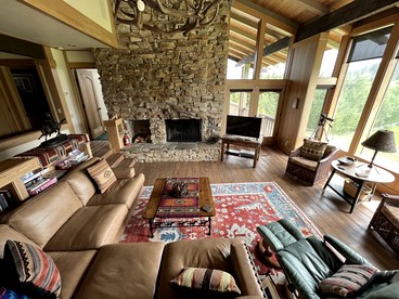 Elegant Mountain Retreat with Private Fishing Access near Madison River, Montana - Cameron, Montana - glamping.directory