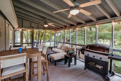 Radiant Mountain Vacation Rental Oasis near Potomac River in West Virginia - Hedgesville, West Virginia - glamping.directory