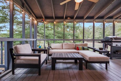 Radiant Mountain Vacation Rental Oasis near Potomac River in West Virginia - Hedgesville, West Virginia - glamping.directory